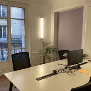 Bureau privé 24 m² 8 postes Location bureau Rue de Mogador Paris 75009 - photo 3